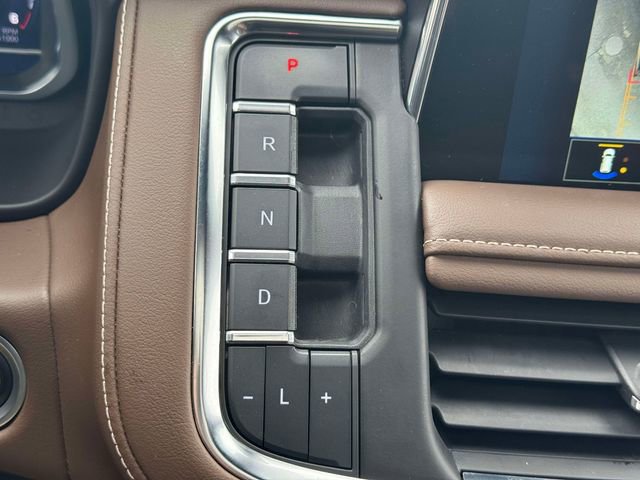 Used 2023 Chevrolet Tahoe High Country AWD/4WD image 36