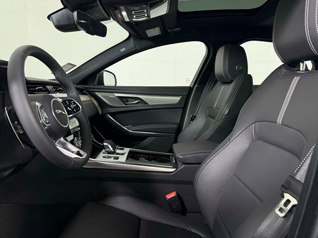 New 2024 Jaguar XF R-Dynamic SE image 28