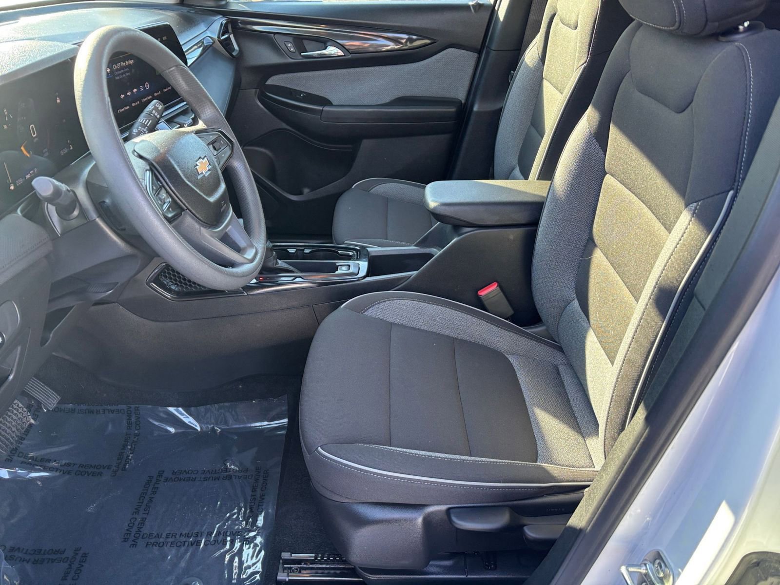 Used 2025 Chevrolet TrailBlazer LT image 23