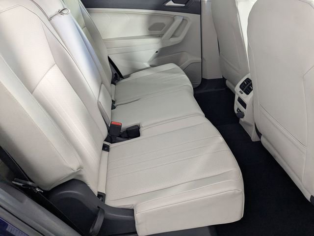 Used 2024 Volkswagen Tiguan SE image 33