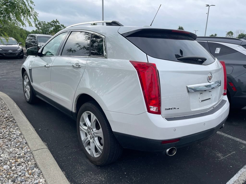 Used 2015 Cadillac SRX Luxury w/ Driver Awareness Package AWD/4WD image 5