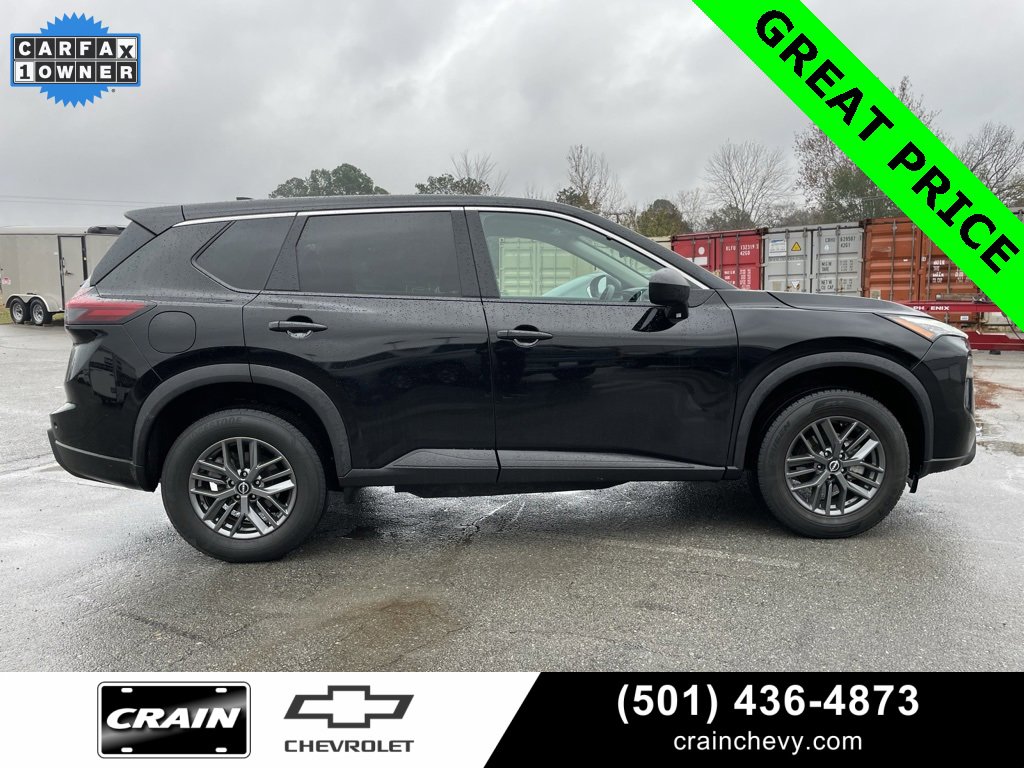 Used 2024 Nissan Rogue S image 9