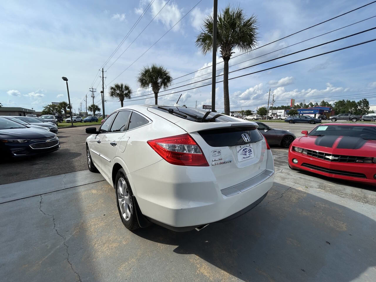 Used 2010 Honda Crosstour EX-L image 2