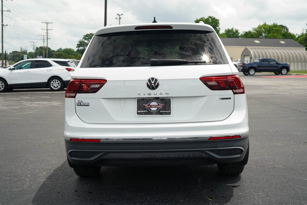 Used 2022 Volkswagen Tiguan SE w/ Panoramic Sunroof Package AWD/4WD image 19