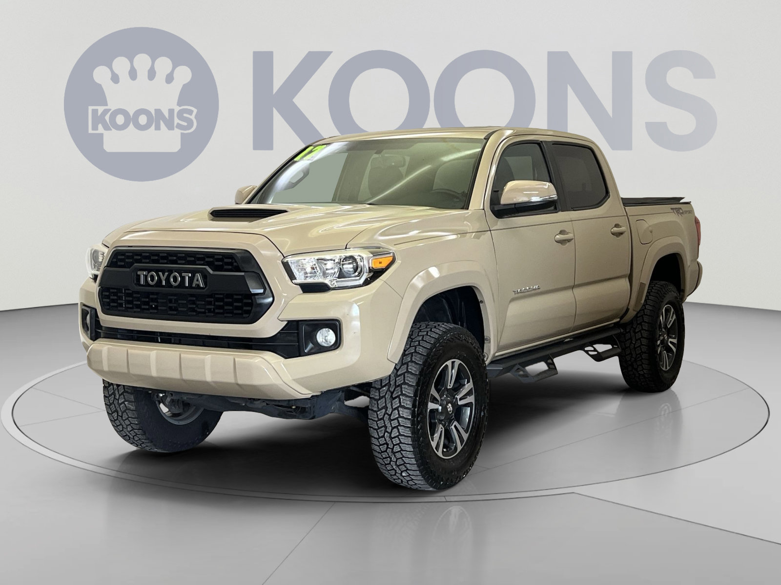 Used 2017 Toyota Tacoma TRD Sport w/ Premium & Technology Package RWD image 4