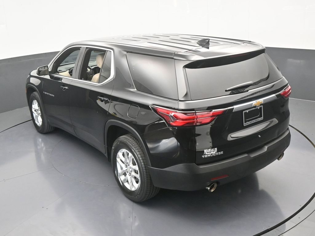 Used 2023 Chevrolet Traverse LS image 47