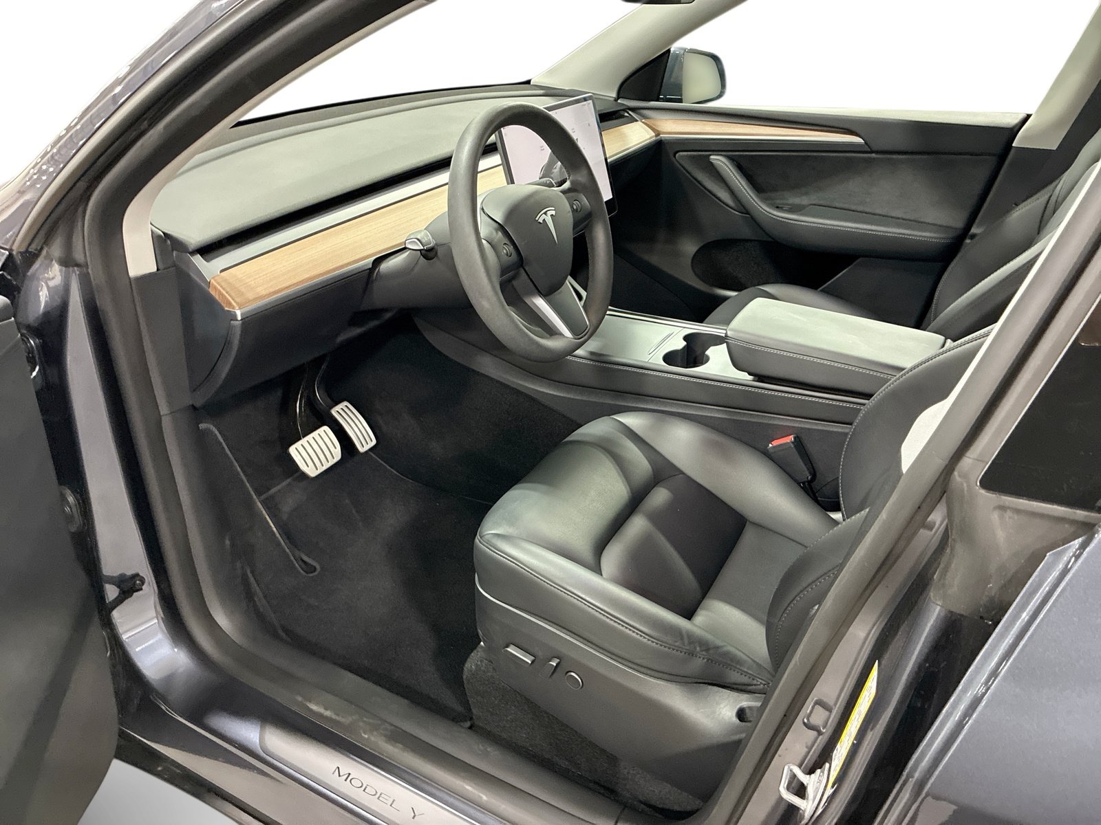 Certified 2023 Tesla Model Y Performance AWD/4WD image 9