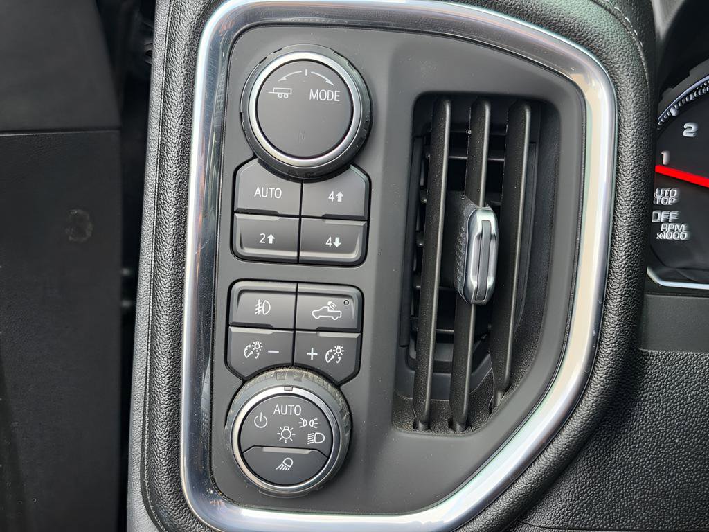 Used 2021 Chevrolet Silverado 1500 RST w/ Texas Edition Plus AWD/4WD image 17