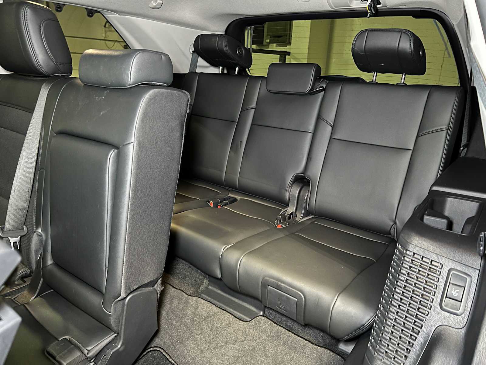 Used 2023 Toyota Sequoia Limited image 21