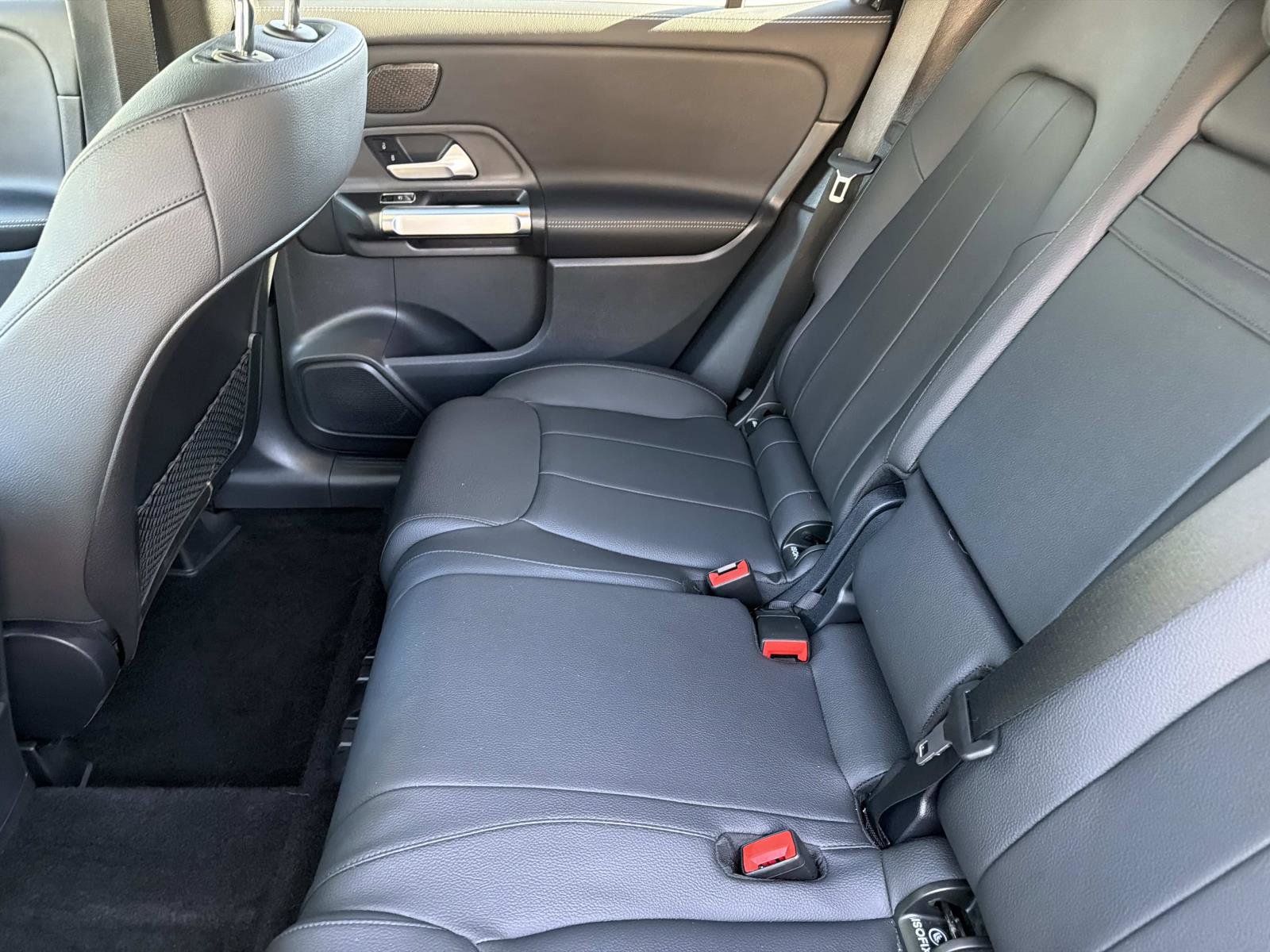 Used 2025 Mercedes-Benz GLB 250 image 13