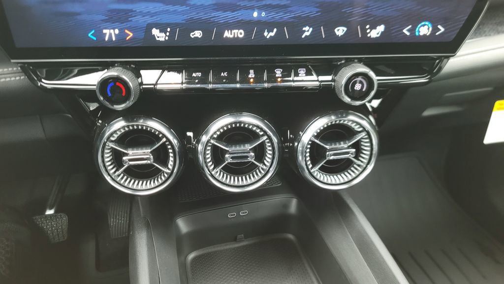 New 2026 Chevrolet Blazer EV LT image 21