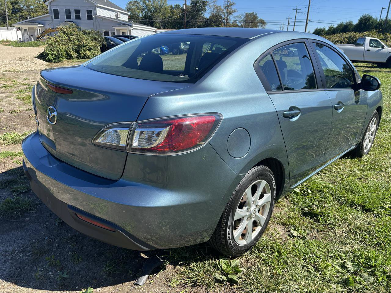 Used 2010 MAZDA MAZDA3 i Touring FWD image 5
