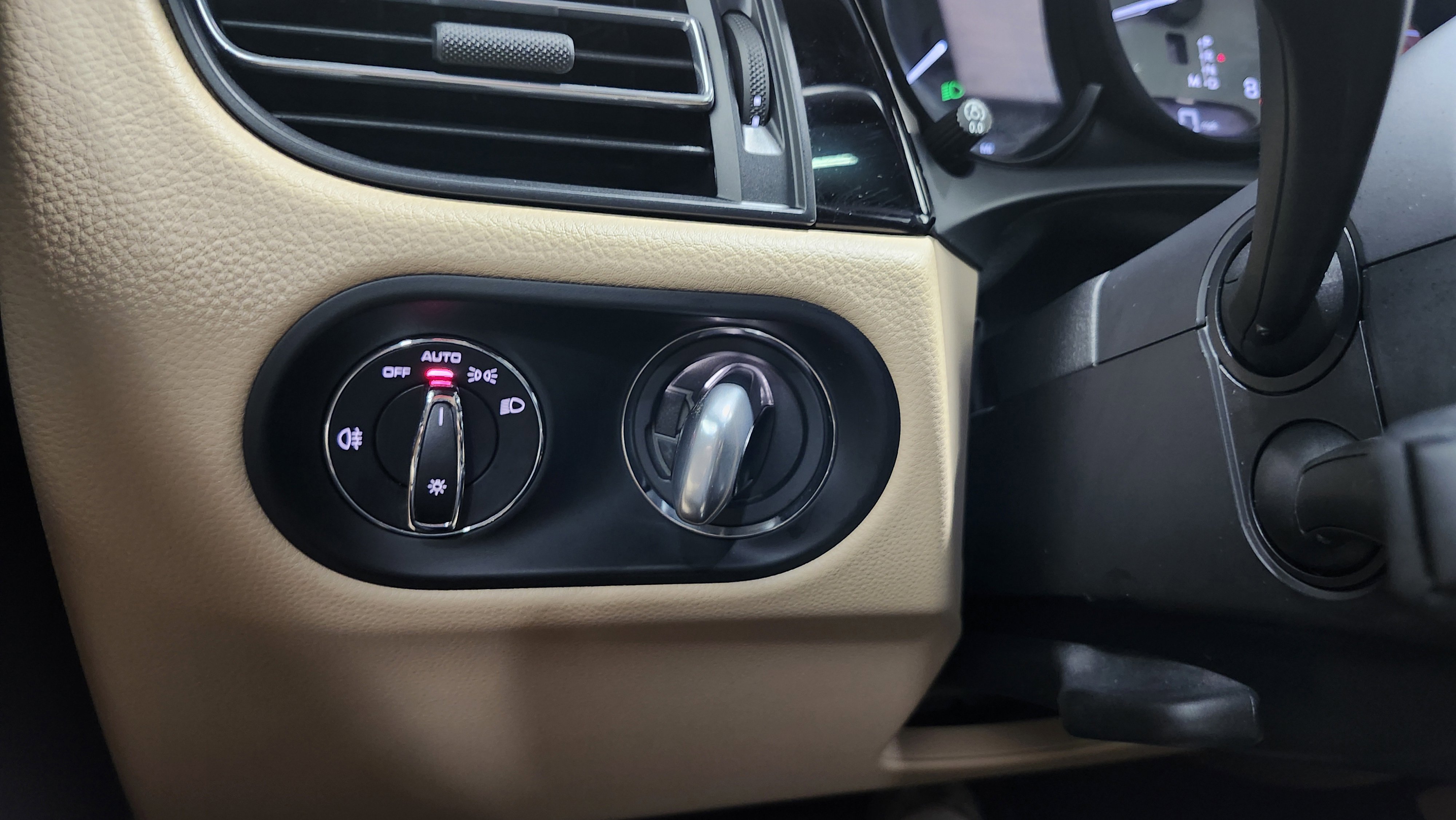 Used 2023 Porsche Macan S image 39