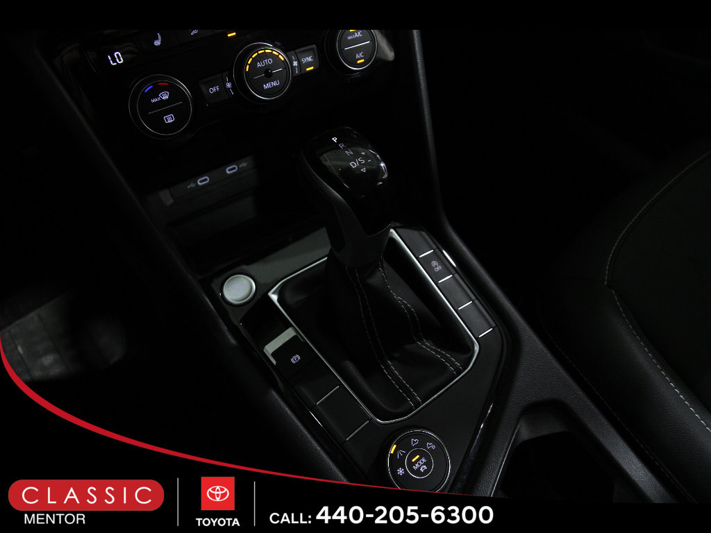 Used 2024 Volkswagen Taos SE image 17
