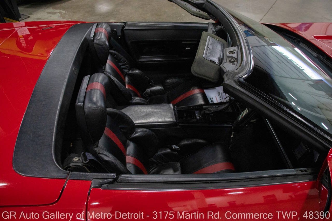 Used 1989 Chevrolet Corvette Convertible RWD image 15