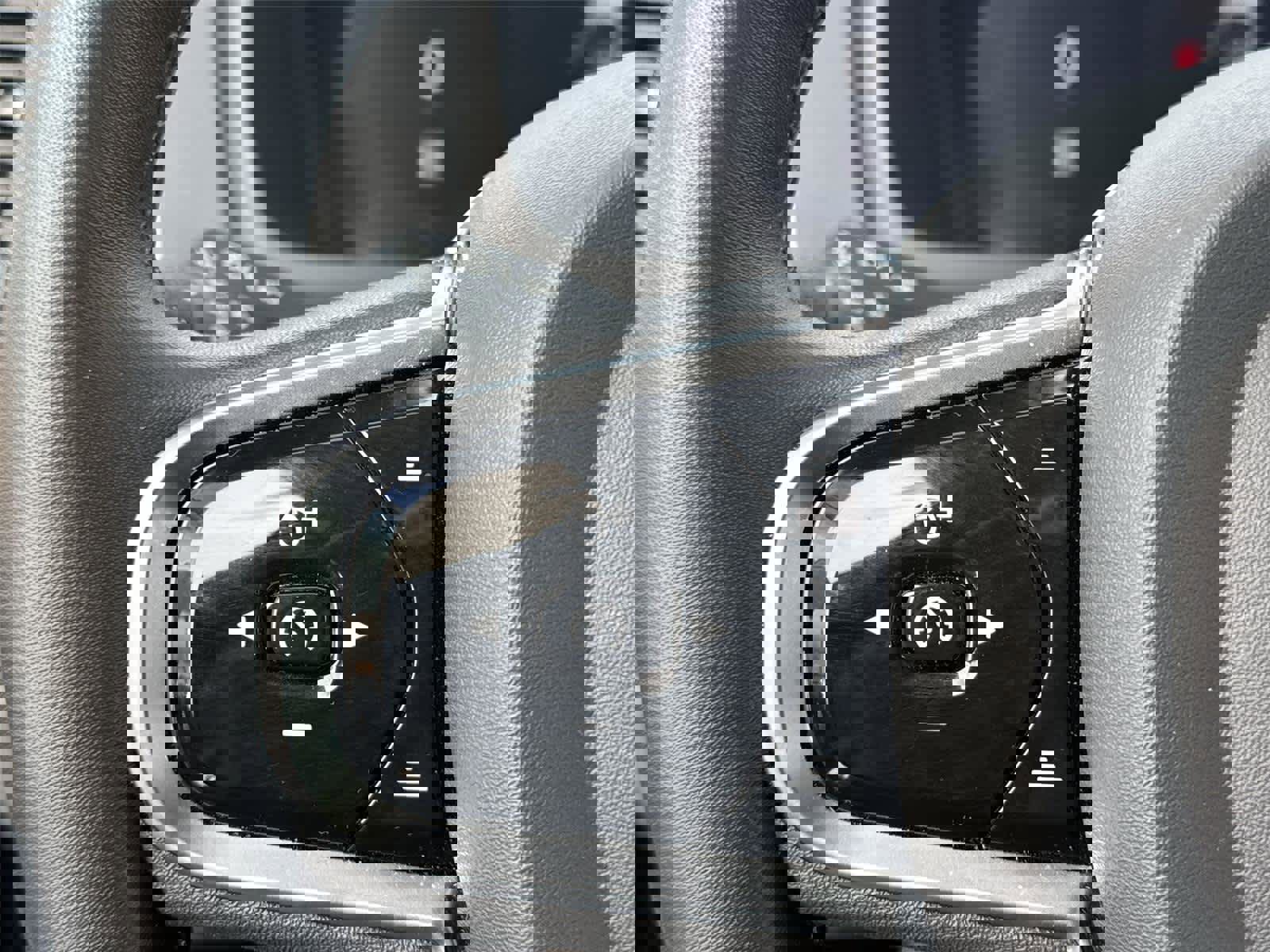 Used 2023 Volvo XC90 B6 Plus w/ Protection Package image 19