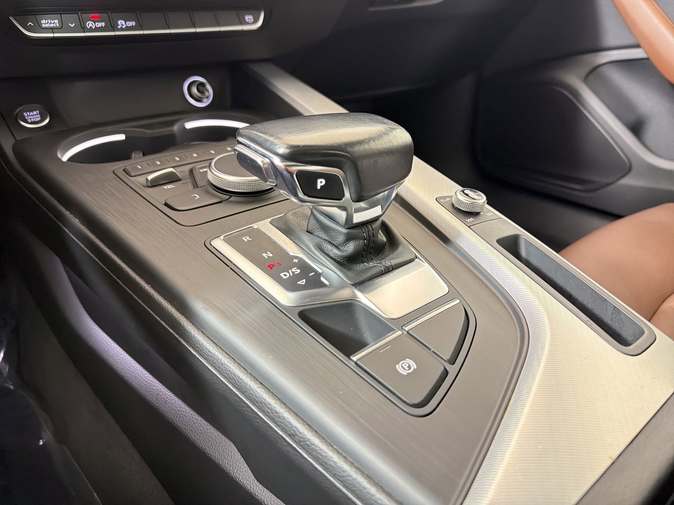 Used 2017 Audi A4 2.0T Premium FWD image 17