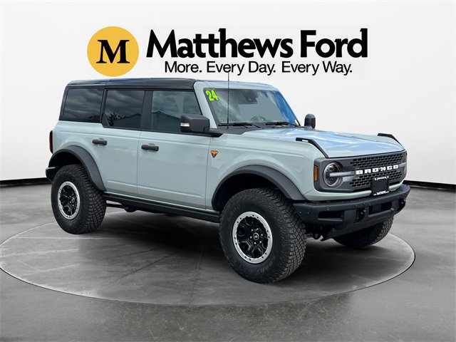 Used 2024 Ford Bronco Badlands image 7