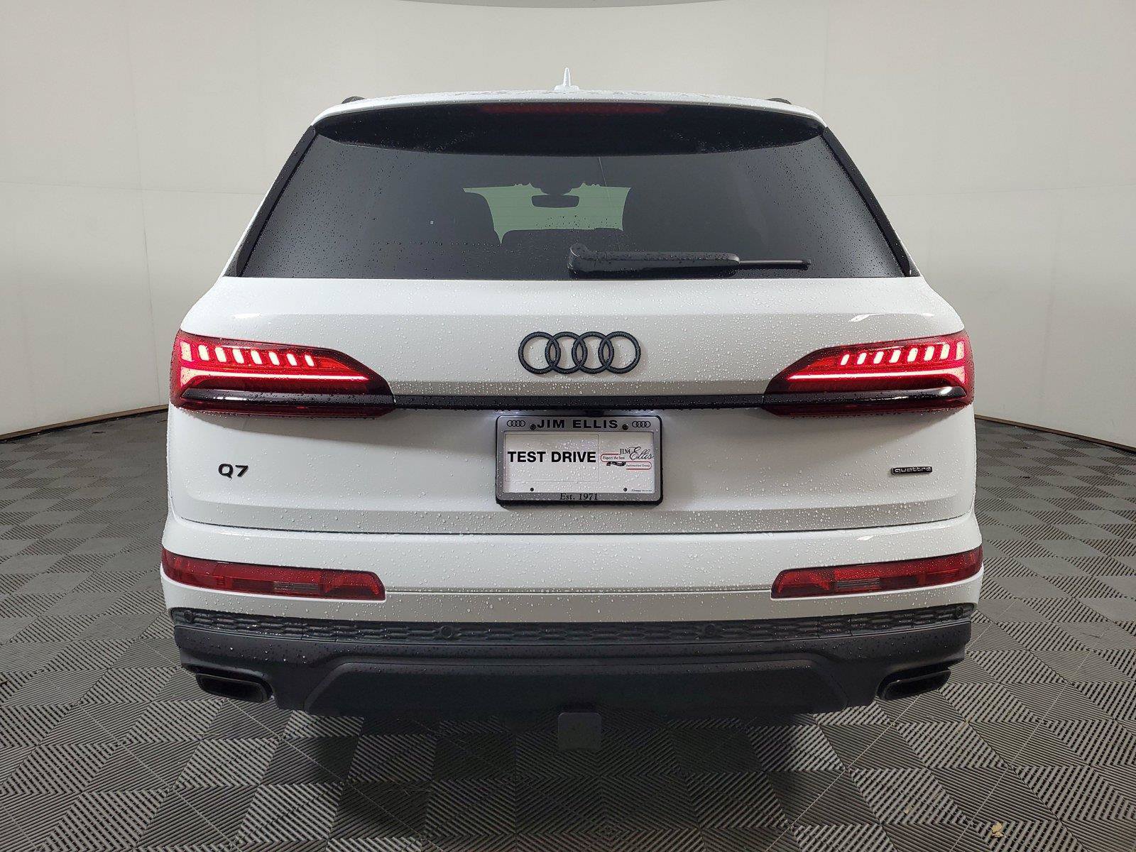 Used 2026 Audi Q7 3.0T Premium Plus w/ Premium Plus Package AWD/4WD image 5