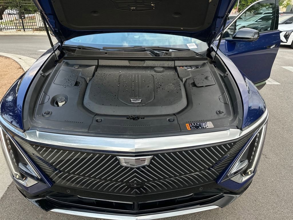 Used 2024 Cadillac Lyriq Tech w/ Driver Assist Package image 23