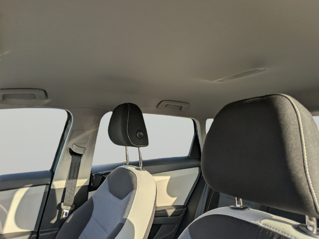 Certified 2025 Volkswagen Taos S FWD image 17
