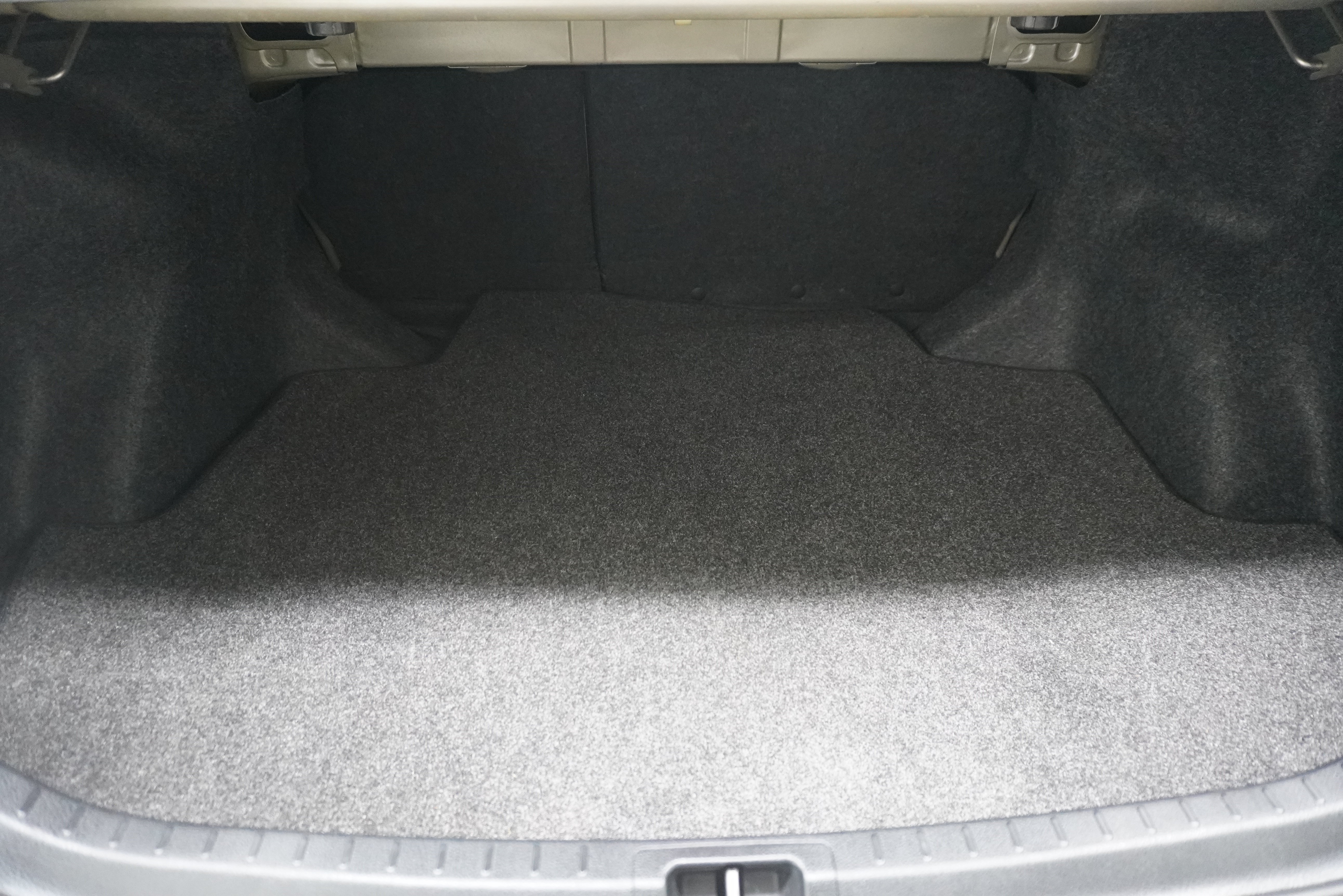 Used 2015 Toyota Corolla LE FWD image 22