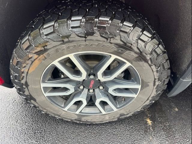 Used 2022 GMC Sierra 1500 AT4 w/ AT4 Premium Package AWD/4WD image 18