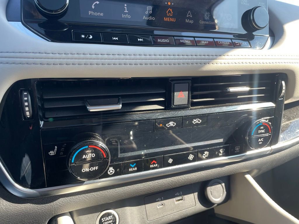 Used 2023 Nissan Rogue SL w/ SL Premium Package image 18