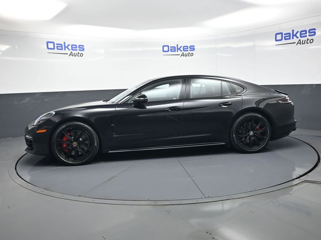 Used 2019 Porsche Panamera GTS image 5