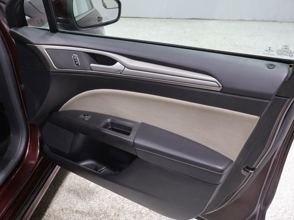 Used 2017 Ford Fusion S FWD image 22