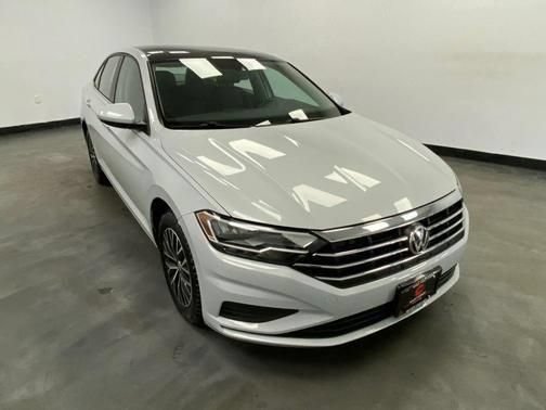 Used 2019 Volkswagen Jetta SE FWD image 9