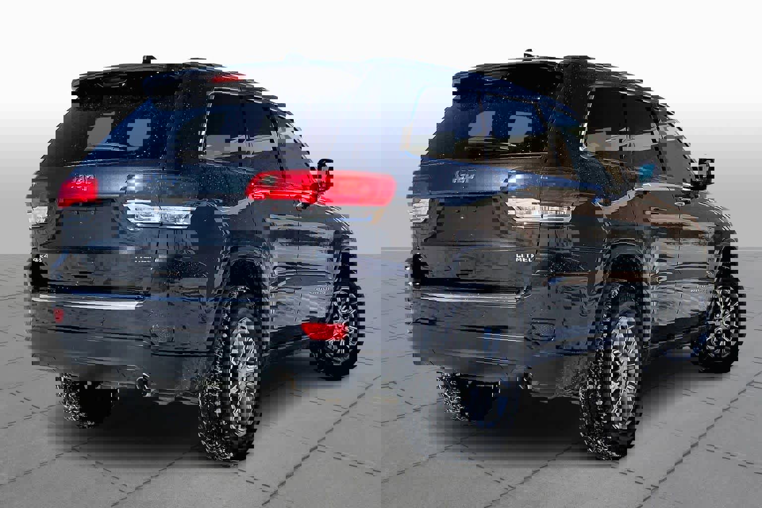 Used 2016 Jeep Grand Cherokee Limited image 13