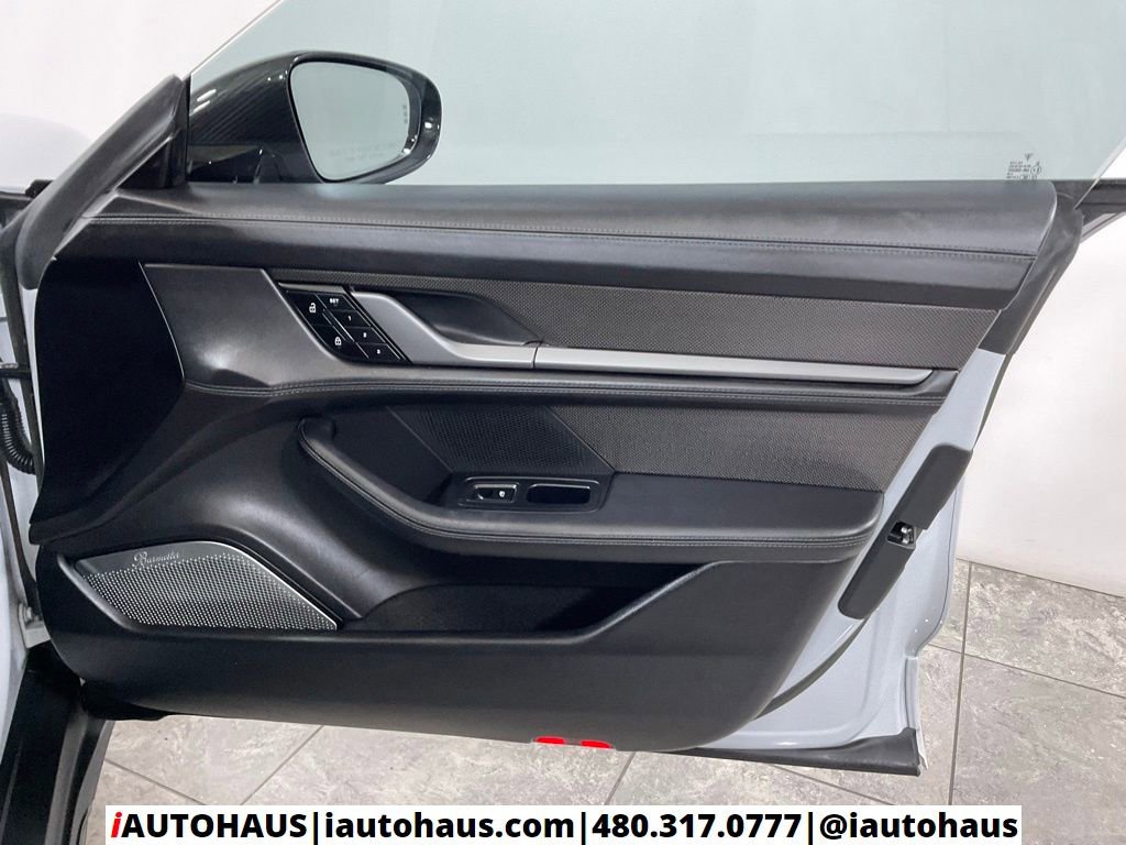 Used 2023 Porsche Taycan Turbo S image 44