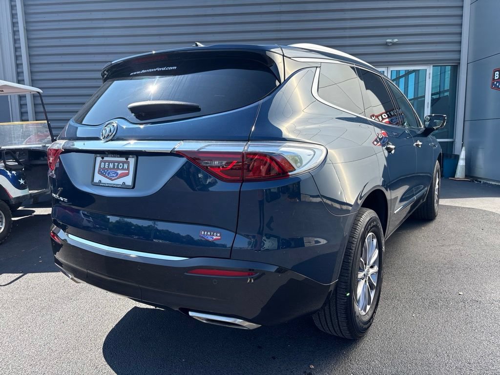 Used 2023 Buick Enclave Essence w/ Trailering Package, 5000 lbs. FWD image 3