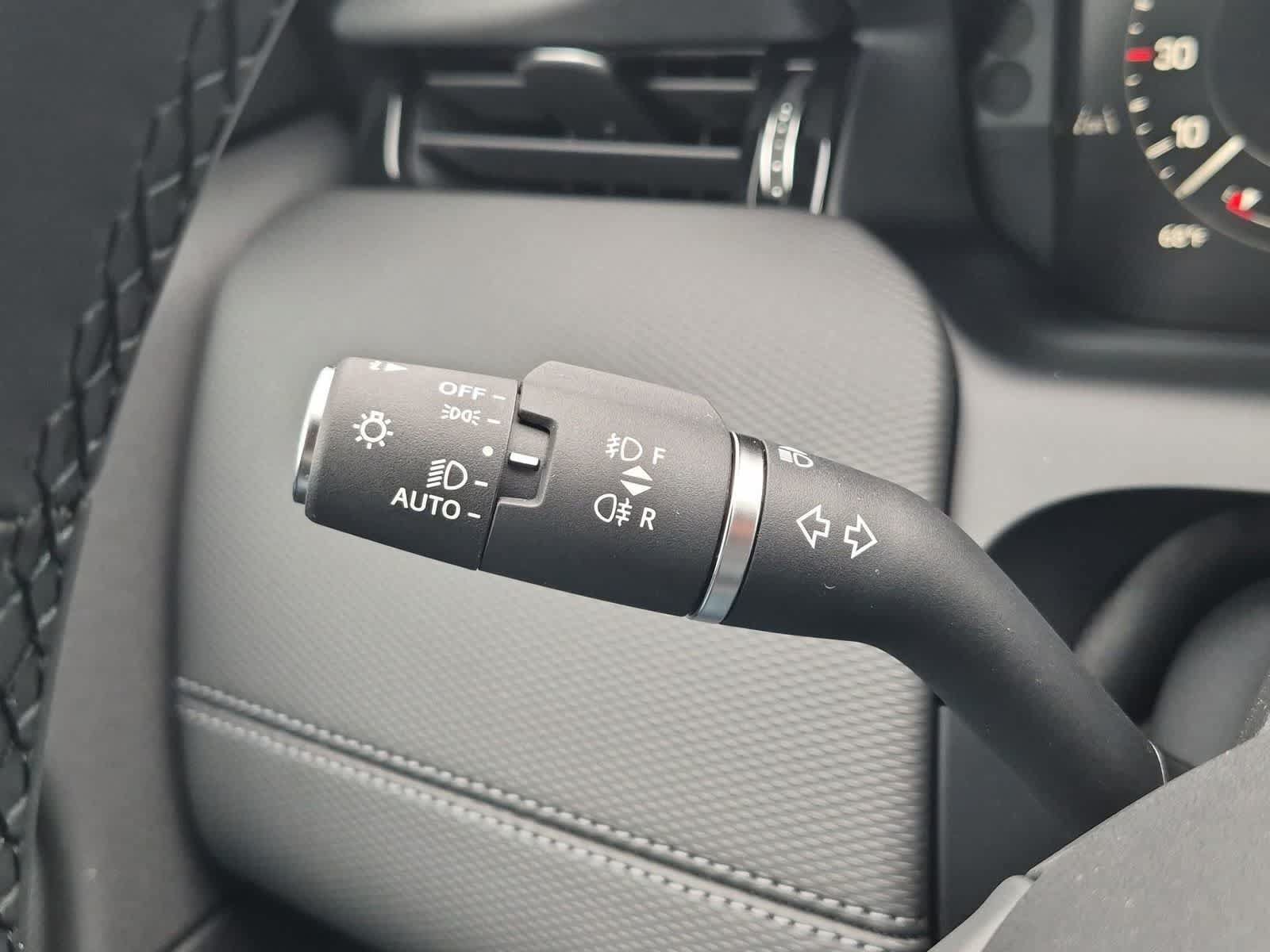 New 2026 Land Rover Discovery Sport Landmark AWD/4WD image 27