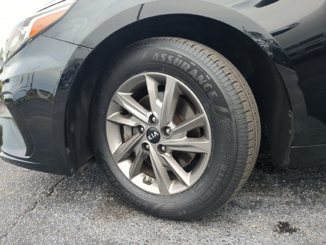 Used 2020 Kia Optima LX FWD image 32