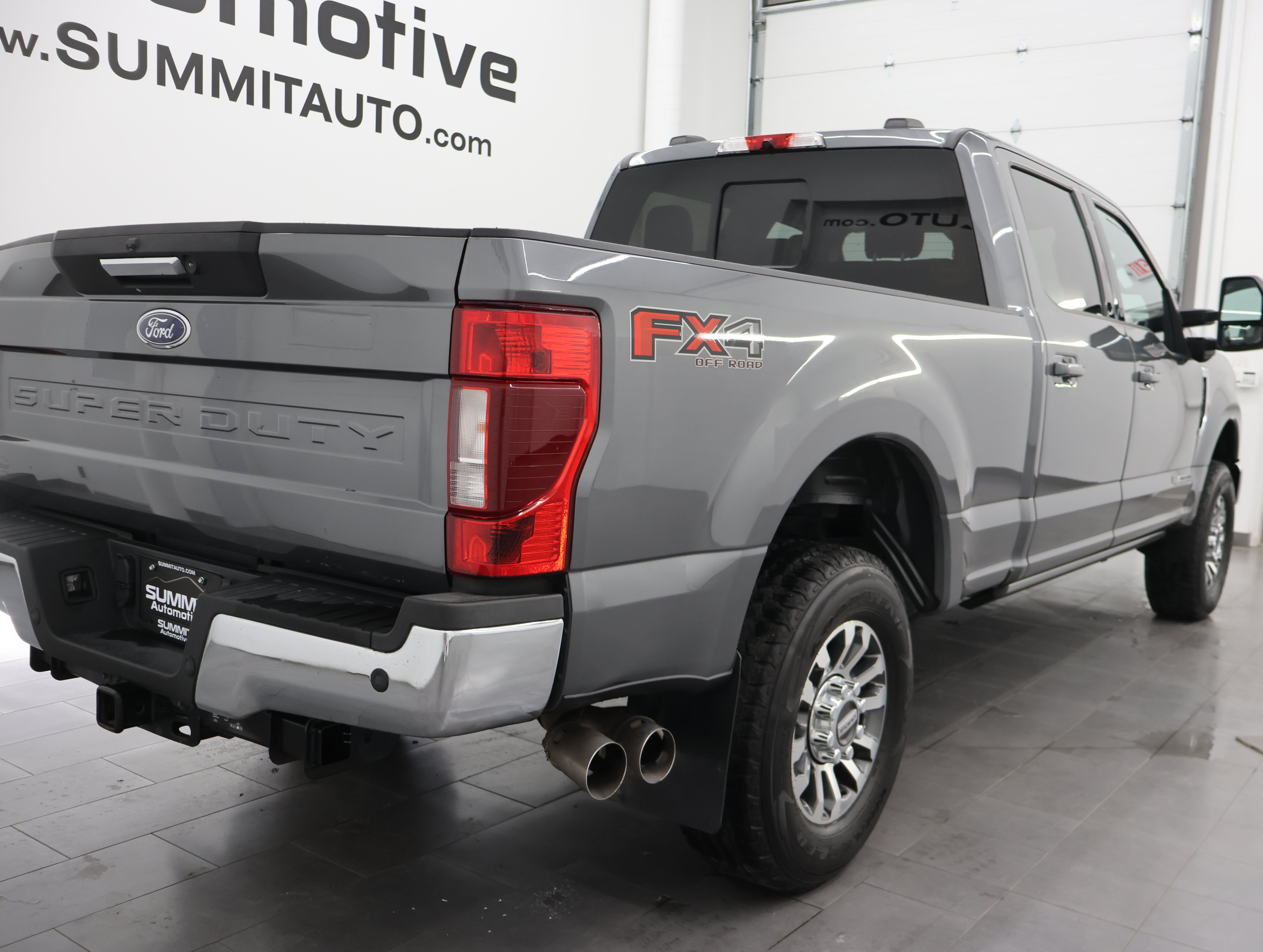 Used 2022 Ford F250 Lariat w/ Lariat Value Package AWD/4WD image 4