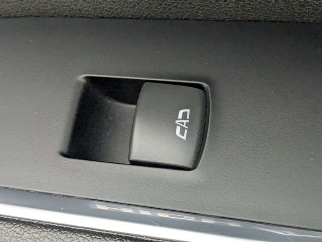 Used 2024 Chevrolet Silverado 1500 High Country image 36