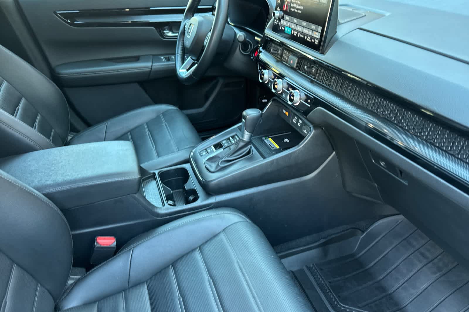 Used 2025 Honda CR-V EX-L image 17
