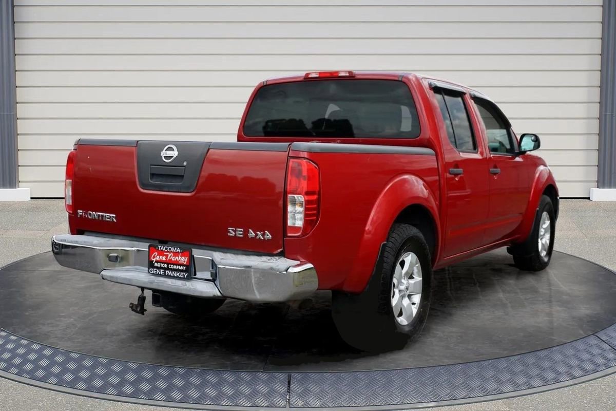 Used 2009 Nissan Frontier SE w/ SE Value Truck Pkg AWD/4WD image 7