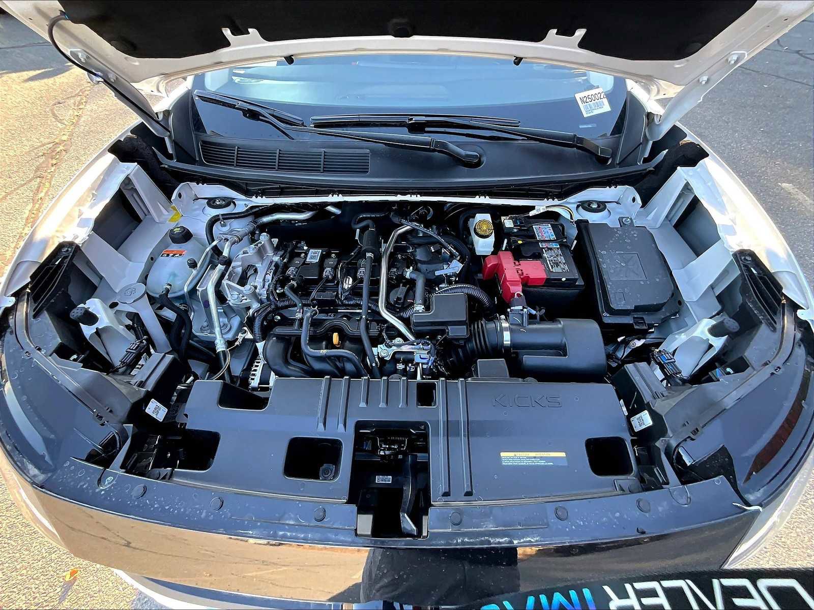 New 2025 Nissan Kicks SR image 15