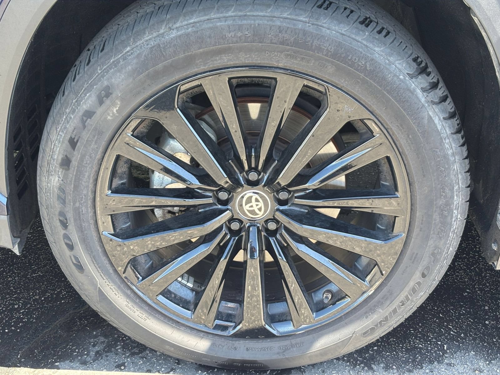 Used 2025 Toyota Highlander XSE AWD/4WD image 28