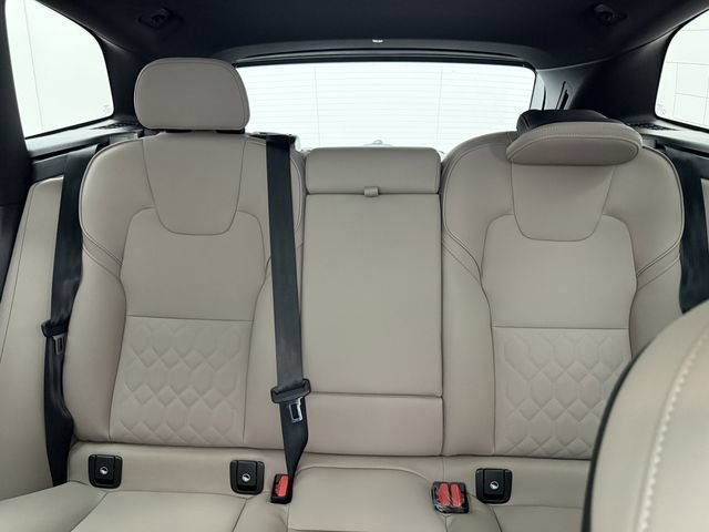 New 2026 Volvo XC60 B5 Core AWD/4WD image 27
