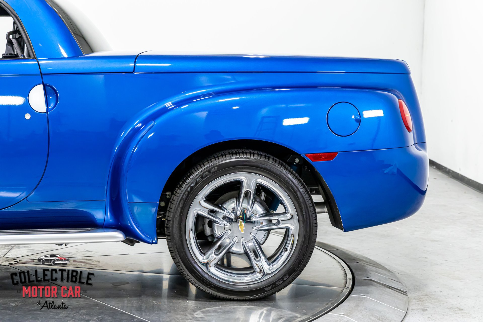 Used 2006 Chevrolet SSR w/ Preferred Equipment Group RWD image 38