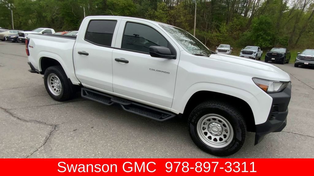 Used 2023 Chevrolet Colorado W/T w/ WT Convenience Package II AWD/4WD image 2