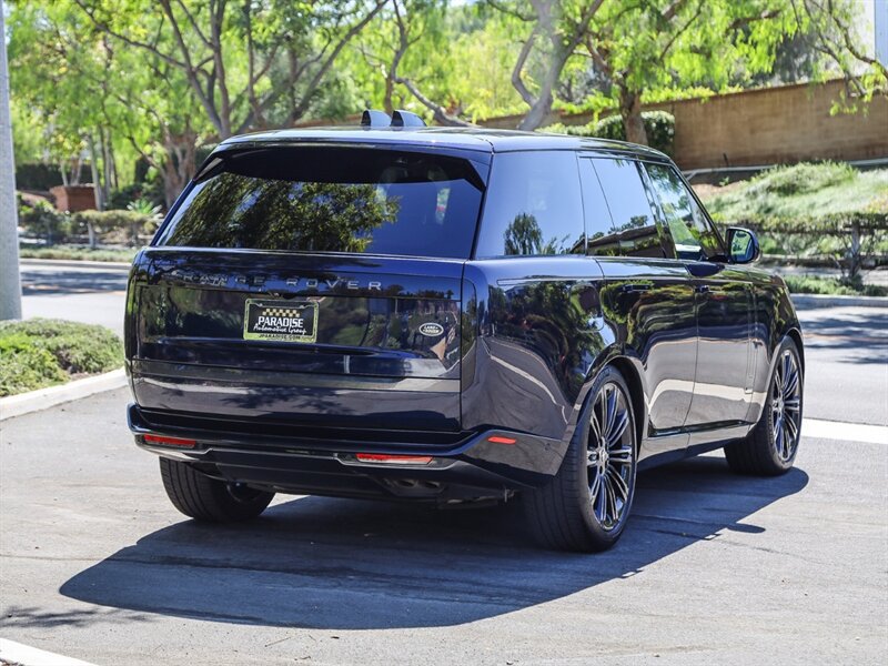 Used 2023 Land Rover Range Rover Autobiography AWD/4WD image 5