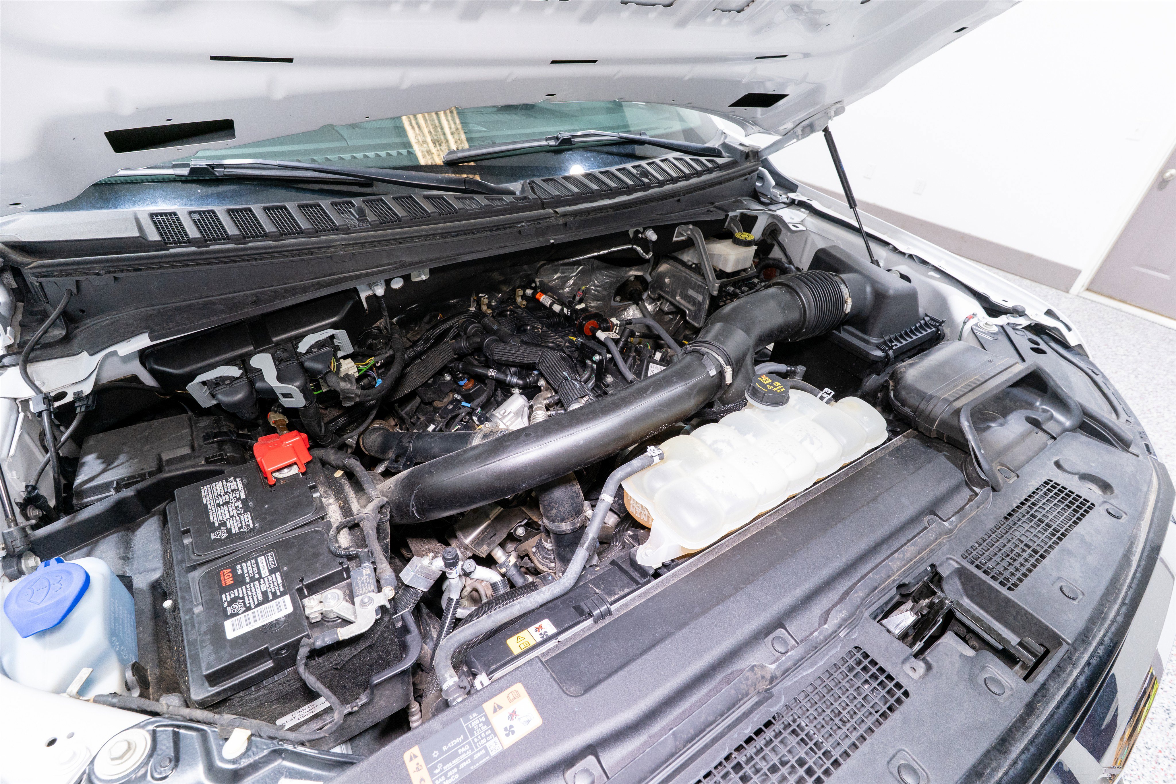 Used 2024 Ford Expedition Limited image 37