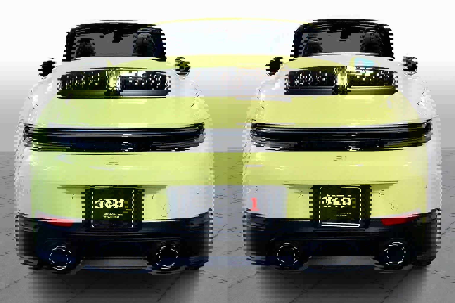 Used 2025 Porsche 911 Carrera image 5