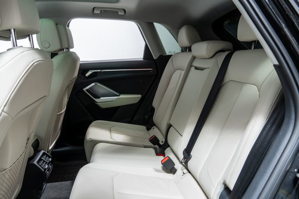 Used 2023 Audi Q3 2.0T Premium Plus w/ Premium Plus Package image 26