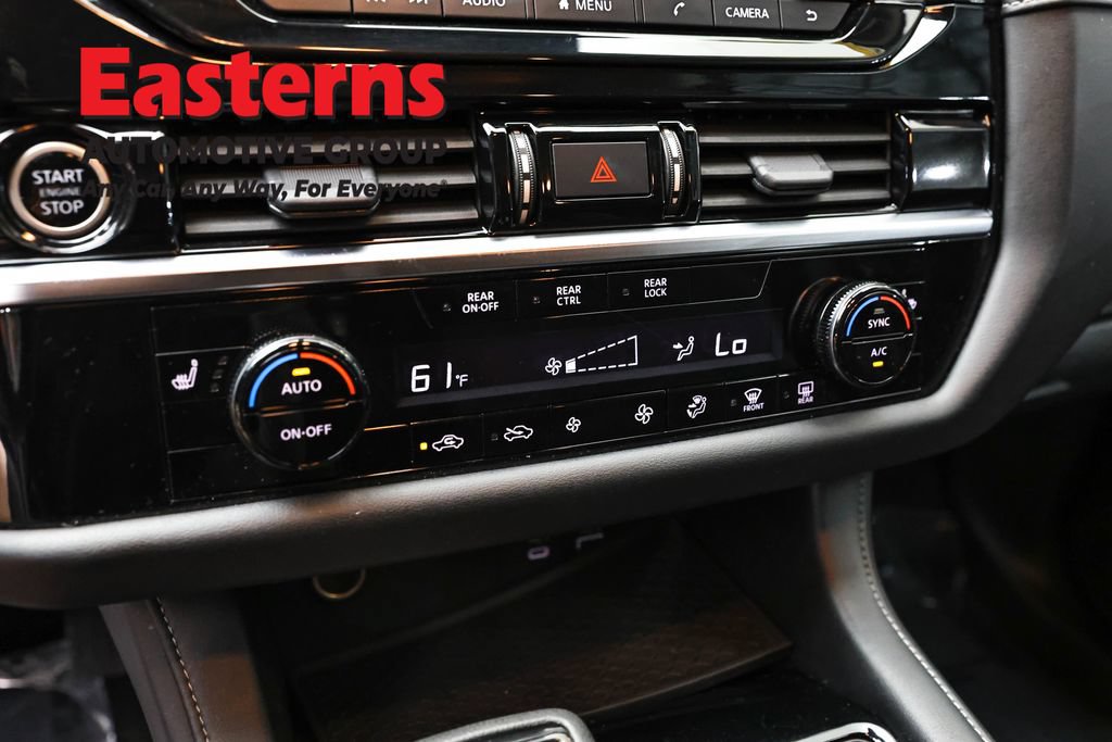 Used 2022 Nissan Pathfinder SV AWD/4WD image 19